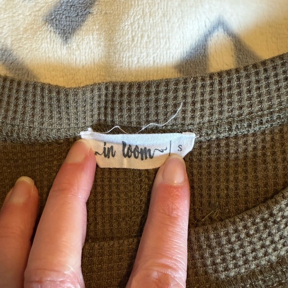 Lauriebelles Top - Picture 5 of 8